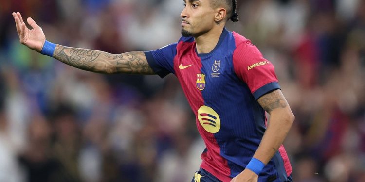 Barcelona goleia Real Madrid e é campeão da Supercopa da Espanha