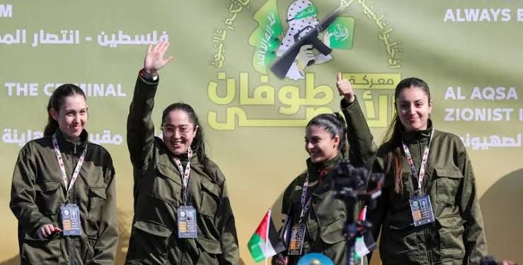 Hamas liberta mais 4 reféns israelenses em acordo de cessar-fogo na Faixa de Gaza