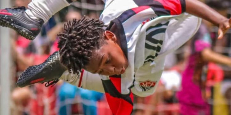 Jordan: pequeno prodígio com nome de craque do passado do basquete mundial, se destaca dentro das quatro linhas no futebol da Bahia