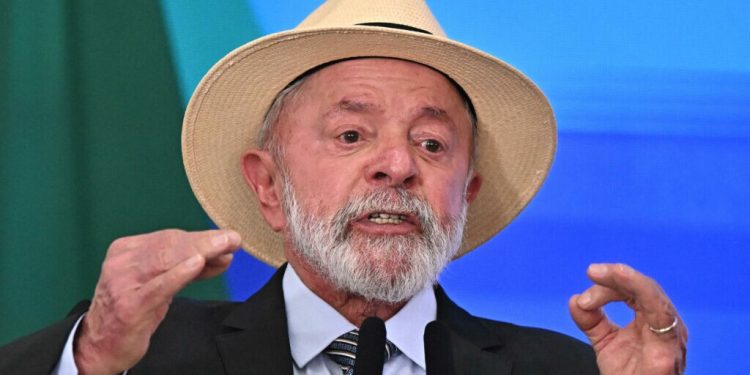 Pesquisa Ipec: 62% acham que Lula não deveria se candidatar à reeleição