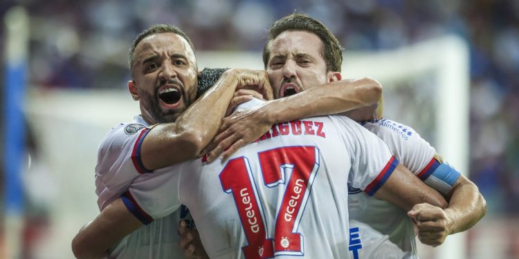 Everton Ribeiro destaca festa da torcida do Bahia: “Privilégio viver uma noite dessas”