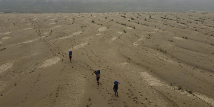 Planície alagada em chamas, seca recorde e incêndios em SP: como o calor extremo afetou regiões do país