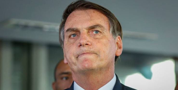 Mesmo inelegível, Bolsonaro venceria Lula no 1º e 2º turnos em 2026, aponta Paraná Pesquisas
