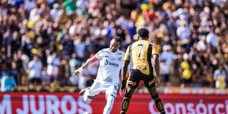 Neymar no clássico? Entenda por que tempo de jogo do craque não depende apenas do Santos