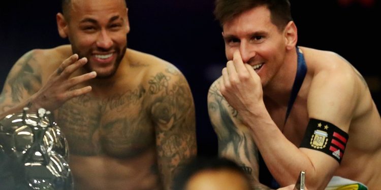 Brasil e Argentina se enfrentam sem Neymar ou Messi em campo pela primeira vez em 20 anos