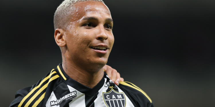 Fortaleza acerta contratação de Deyverson, do Atlético-MG