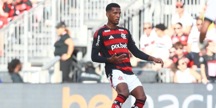 Flamengo divulga relacionados para final contra o Fluminense sem Danilo e com volta de Cleiton