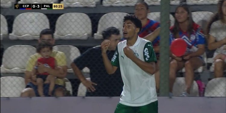 Conmebol aplica multa e portões fechados ao Cerro Porteño por ato racista contra Luighi, do Palmeiras