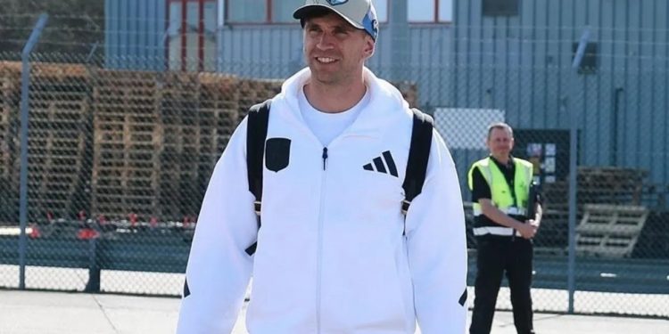 Campeão mundial pela França critica comportamento de Dibu Martínez: “Precisa de um psiquiatra”