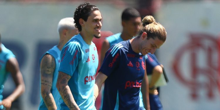 Recuperação de Pedro foi rápida? Compare tempo de retorno nas lesões por Flamengo e Fluminense