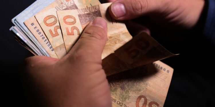 O peso da inflação: real perdeu 87% do valor desde o lançamento; R$ 100 em 1994 compram R$ 12,71 hoje