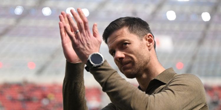 Bayer Leverkusen anuncia saída de Xabi Alonso ao fim da temporada
