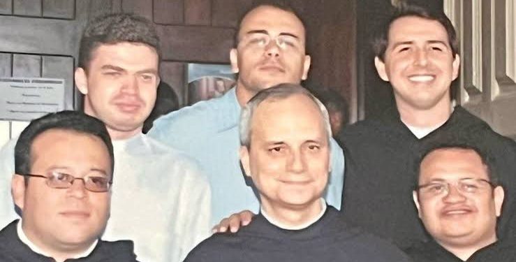 Em viagens ao Brasil, o agora novo papa deixou marcas de serenidade e cortesia