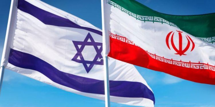 Irã mata 8 e fere mais de 100 em novos ataques contra Israel