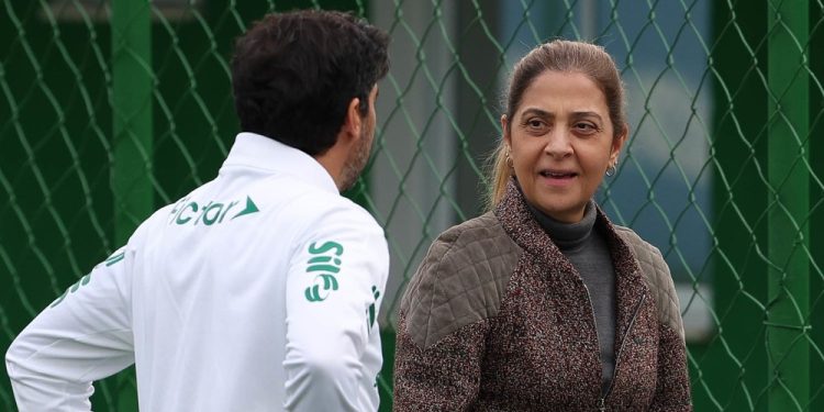 Palmeiras se blinda após eliminação, banca Abel e traça plano para afastar crise