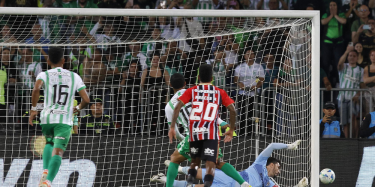 Análise: São Paulo tem mais sorte do que juízo na Colômbia, mas empate precisa ser comemorado