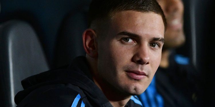 Joia argentina do Real Madrid tem rescisão avaliada em R$ 6,4 bilhões