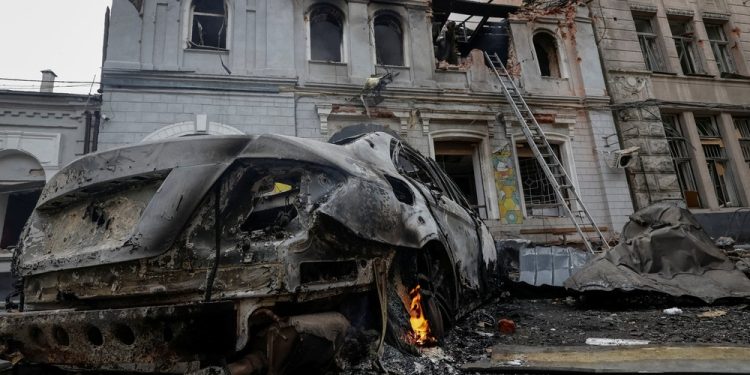 Rússia bombardeia Ucrânia com mais de 400 mísseis e drones; 7 morrem, incluindo crianças