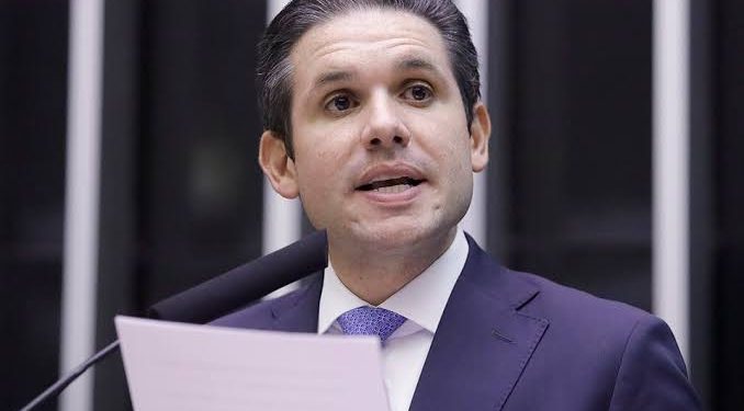 Câmara vai analisar corte de gastos, mas rever isenções tributárias ficará para depois, diz Motta